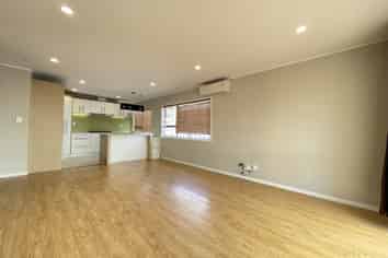 2/111 Trafalgar Street, Onehunga