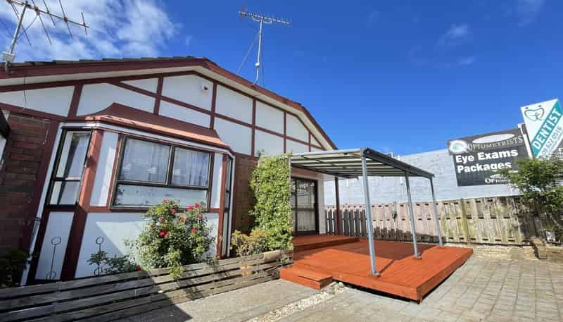 2/111 Trafalgar Street, Onehunga