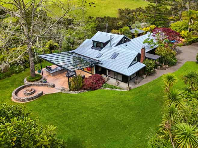 141 Glenmore Road, Coatesville