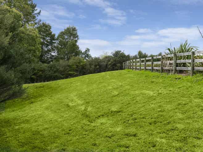 141 Glenmore Road, Coatesville