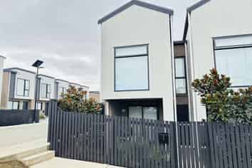 1 Tima Lane, Mangere Bridge