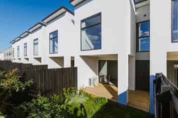 64 Tukari Lane, Mangere Bridge