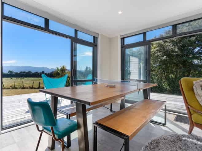 2766 Lake Ferry Road, Pirinoa