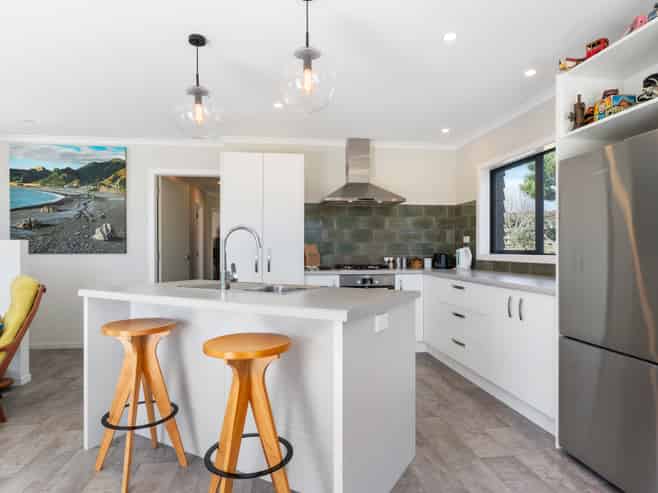 2766 Lake Ferry Road, Pirinoa