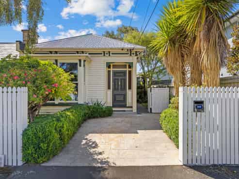 399 Hereford Street, Linwood