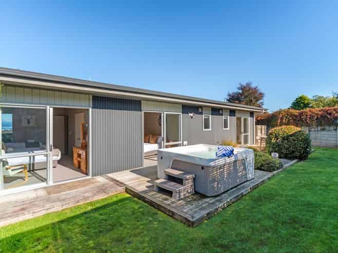 30 Vaucluse Drive, Nukuhau