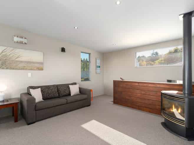 30 Vaucluse Drive, Nukuhau