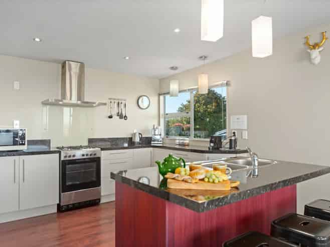 30 Vaucluse Drive, Nukuhau