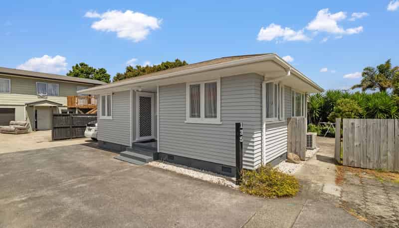135 Clevedon Road, Papakura