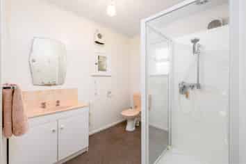 6 Hughes Street, Waimate