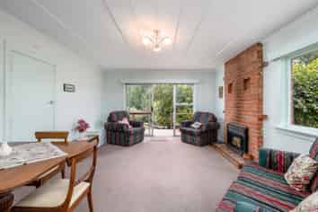 6 Hughes Street, Waimate