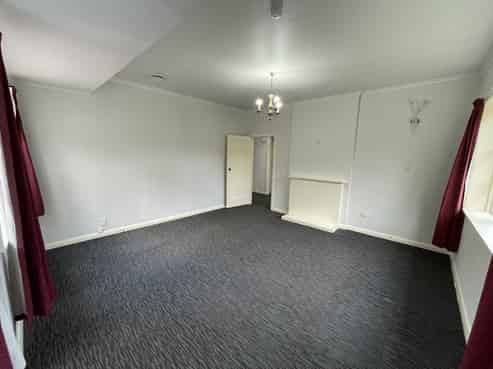 38 Sunshine Avenue , Karori