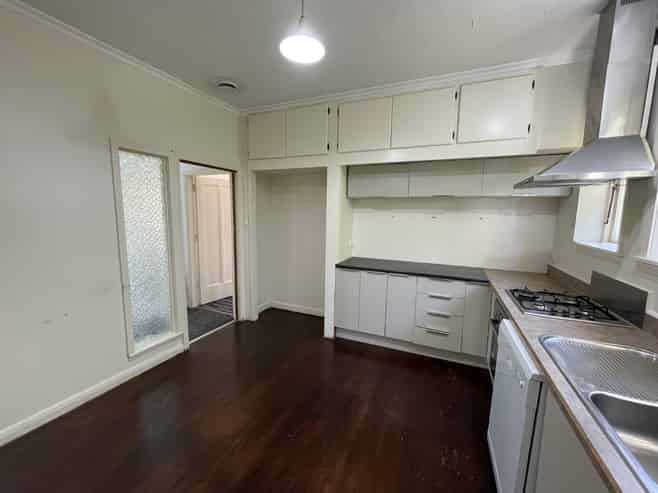 38 Sunshine Avenue , Karori