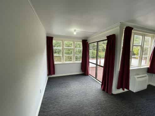 38 Sunshine Avenue , Karori