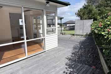 a/3 Hauraki Cres, Pinehill