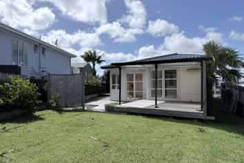 a/3 Hauraki Cres, Pinehill