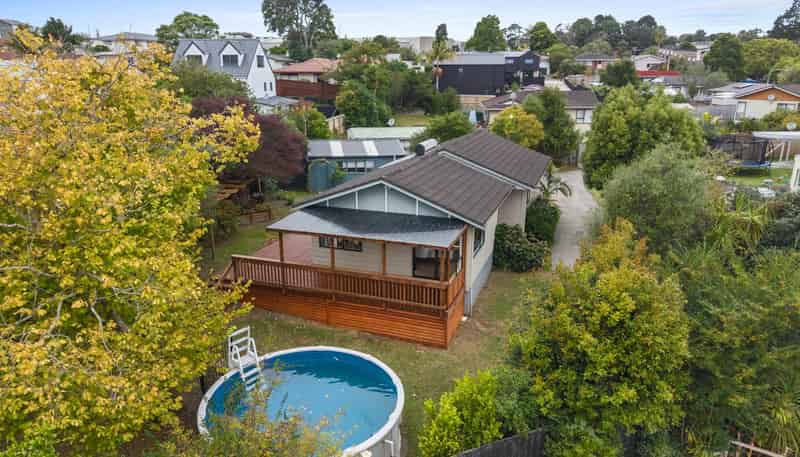 11 Glucina Place, Glen Eden