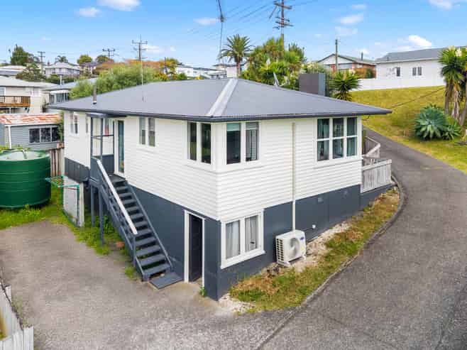 19 Kelwyn Road, Kelston