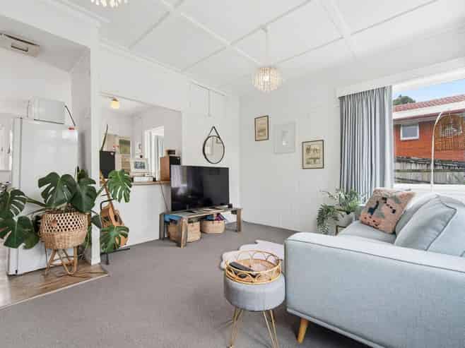 3/718 Beach Road, Browns Bay