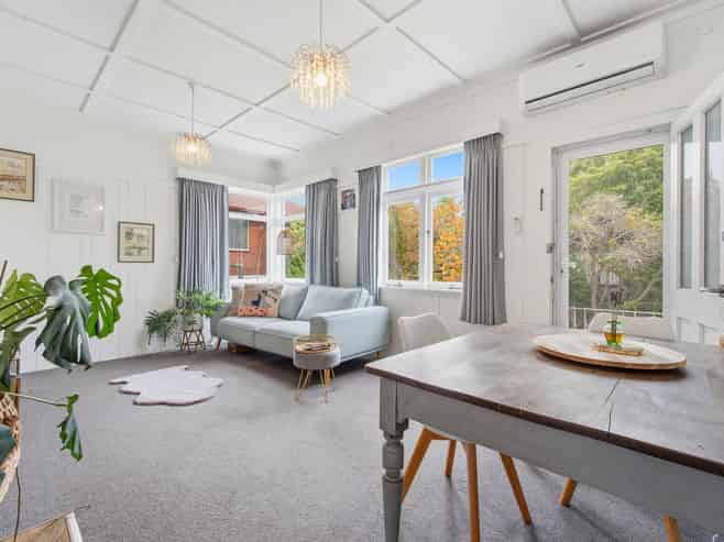 3/718 Beach Road, Browns Bay