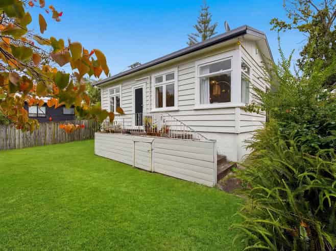 3/718 Beach Road, Browns Bay