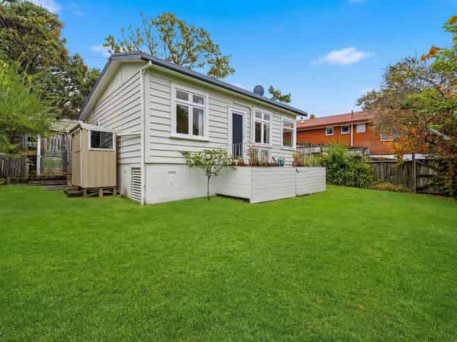 3/718 Beach Road, Browns Bay