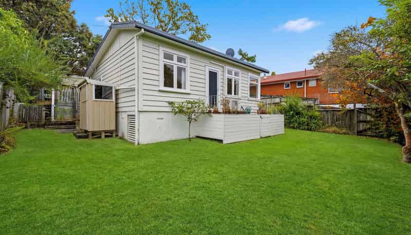 3/718 Beach Road, Browns Bay
