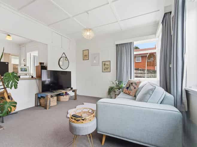 3/718 Beach Road, Browns Bay