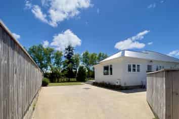 5 Toutouwai Lane, Inglewood