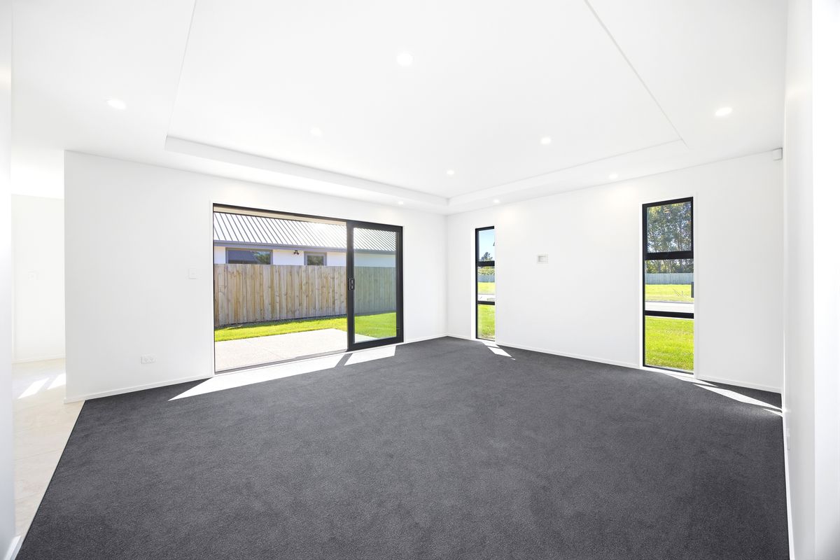Space, Spec & Style in Woodlands Estate - Поглед 4