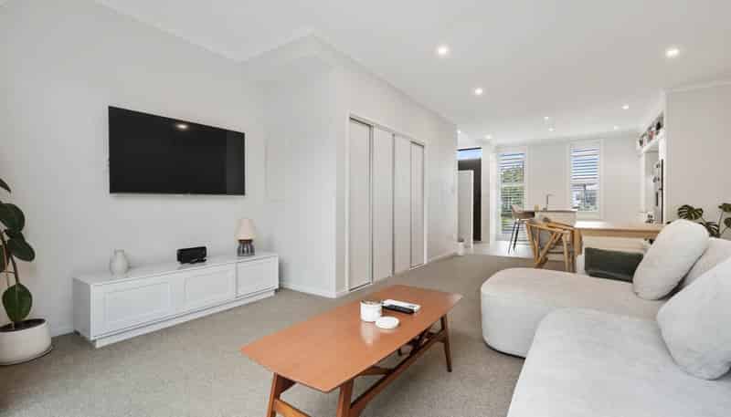 38 Tuatua Road, Hobsonville