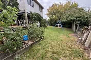 2/1 Gloria Avenue, Te Atatu Peninsula