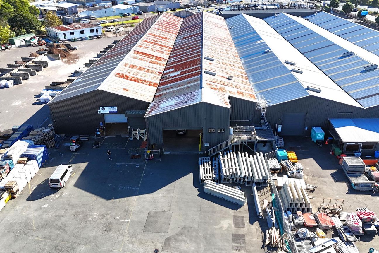 CBRE | 641sqm Warehouse + Large Secure Yard Mt WLG – pohled 5