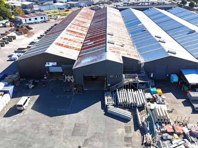 CBRE | 641sqm Warehouse + Large Secure Yard Mt WLG