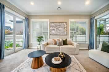 66 Huntington Park Drive, Greenhithe