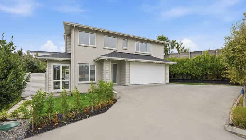 66 Huntington Park Drive, Greenhithe