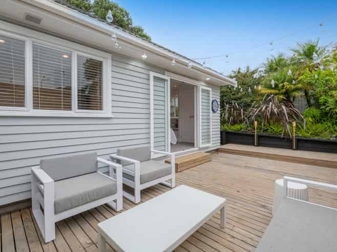 10 Sylvia Road, St Heliers