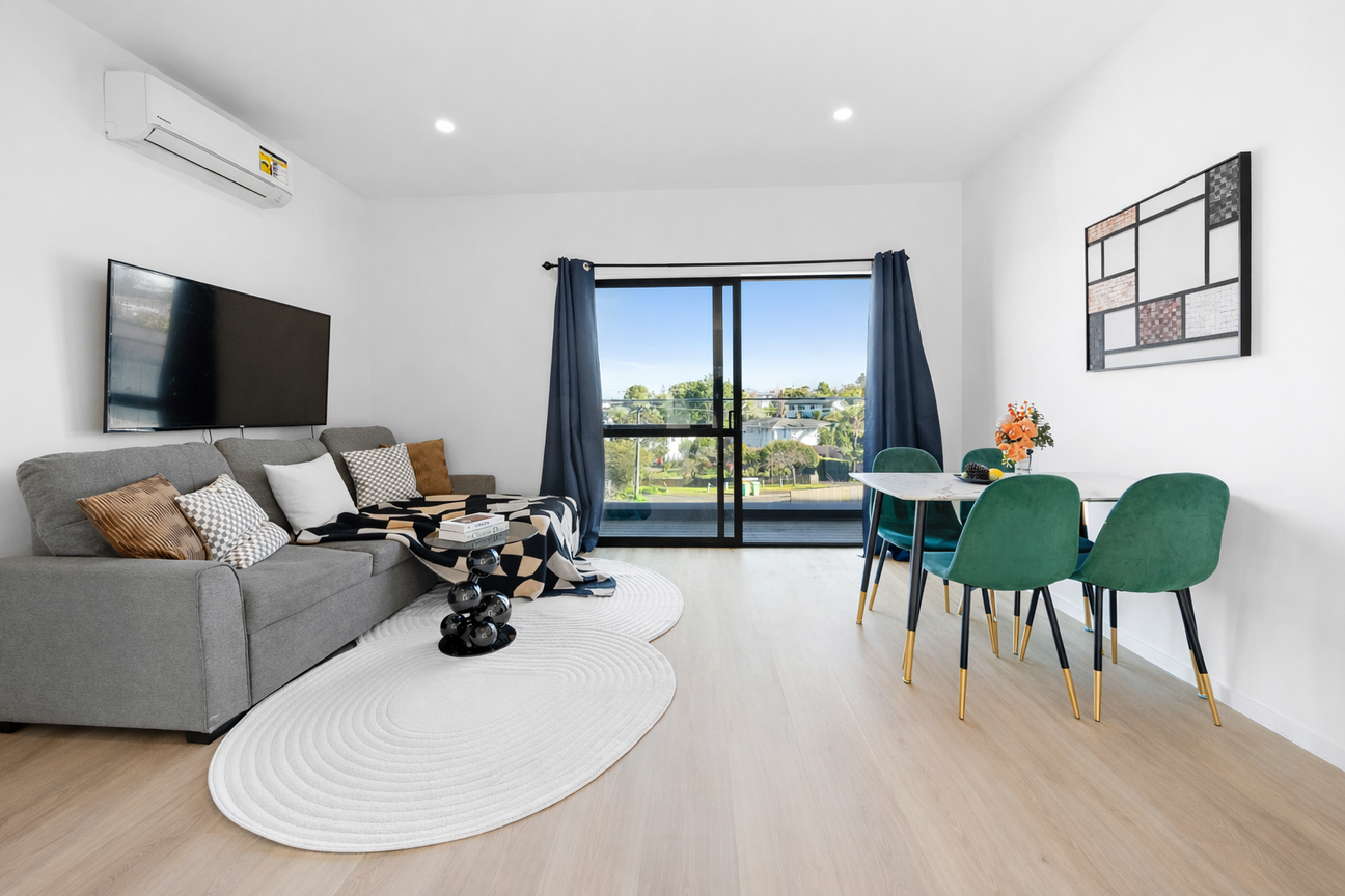 2023 Built, Freehold, 3 Bed, Ensuite, Int. Garage (Viewings by appointment Only) - Widok 4