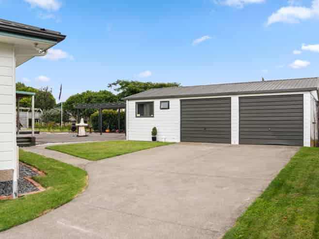 475 Nelson Road, Lytton West