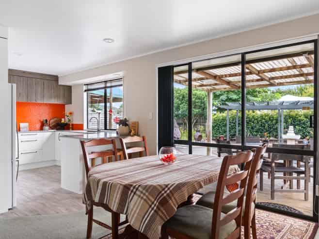 475 Nelson Road, Lytton West