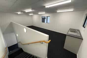 Modern Industrial Unit 