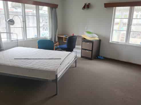 1 Louvain Avenue, Mount Roskill