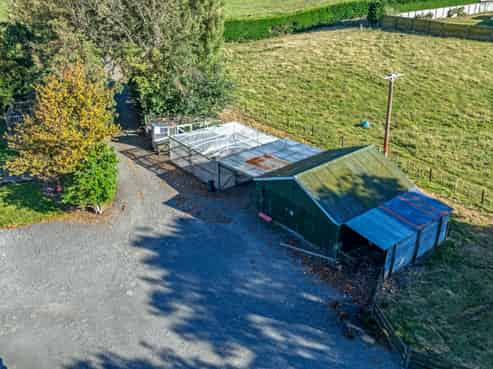 2915 State Highway 1, Sanson