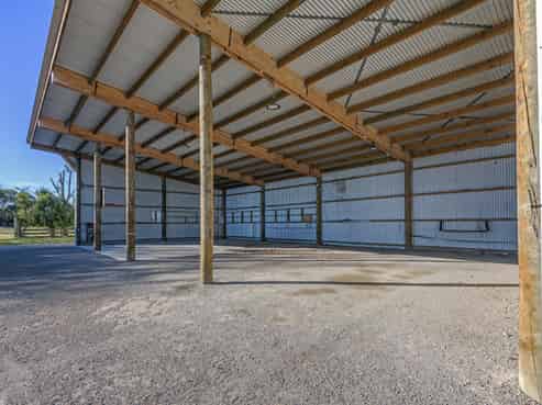 2915 State Highway 1, Sanson