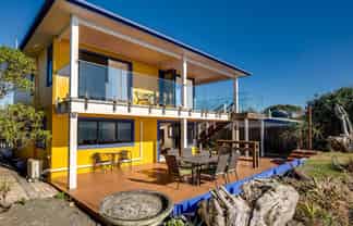 267 Clifton Road, Te Awanga