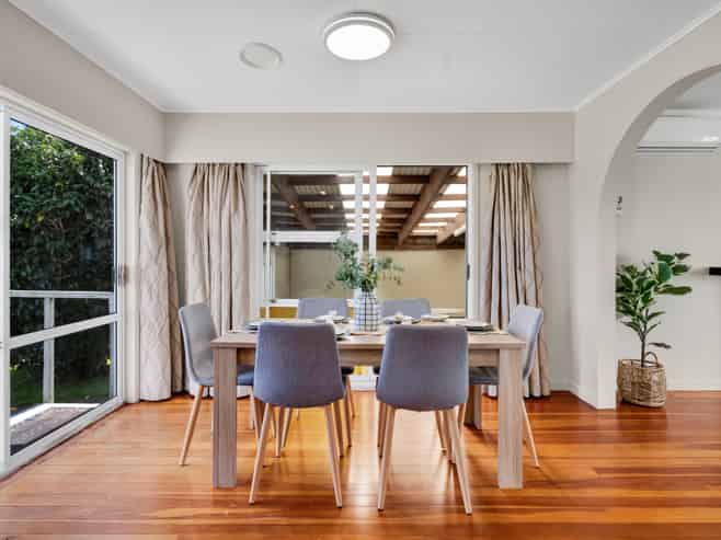 382 South Road, Omata