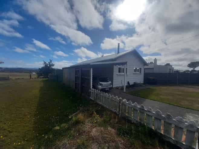 3 Main Road, Tuatapere