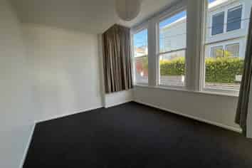 2/16 Austin Street, Mount Victoria