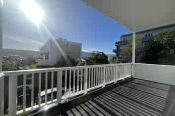 2/16 Austin Street, Mount Victoria