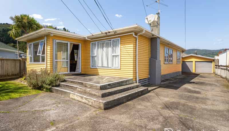 12 Miles Crescent, Wainuiomata